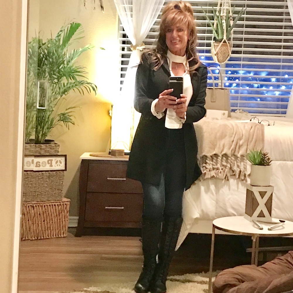 Meet your Posher, Jeannie